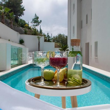 Villa Smaragd - Opal - Luxury Apt With Shared Pool And Private Hot Tub Makarska Zewnętrze zdjęcie