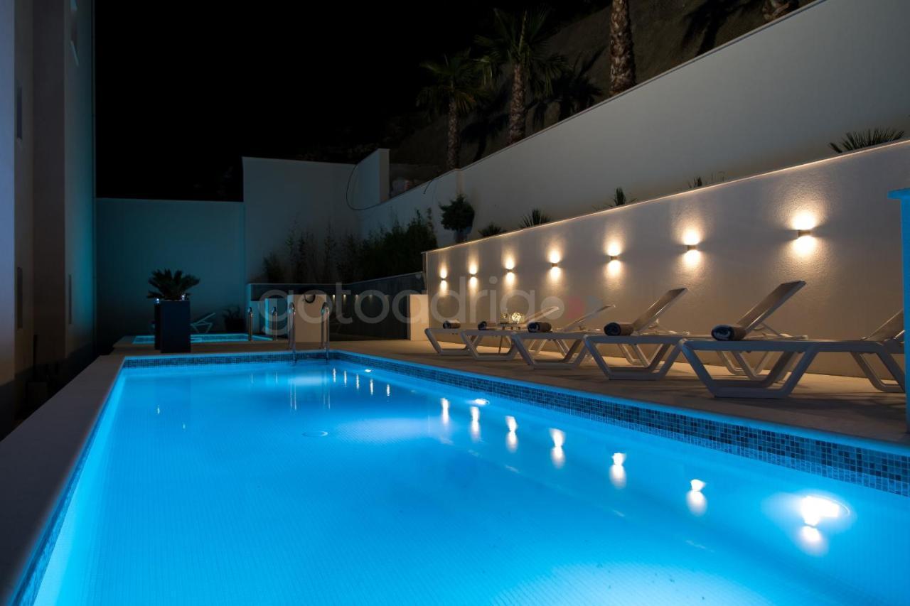 Villa Smaragd - Opal - Luxury Apt With Shared Pool And Private Hot Tub Makarska Zewnętrze zdjęcie